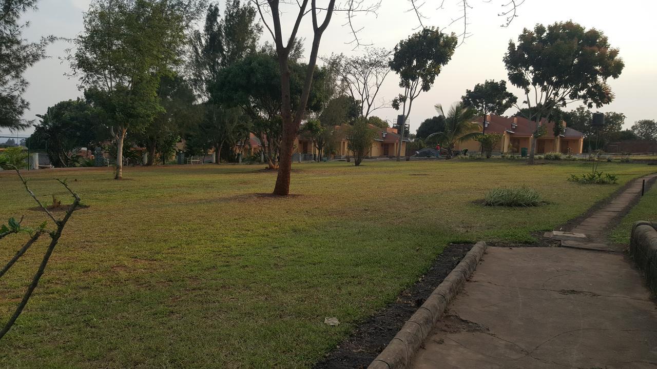 Milpark Hotel Cafumpe Exterior foto